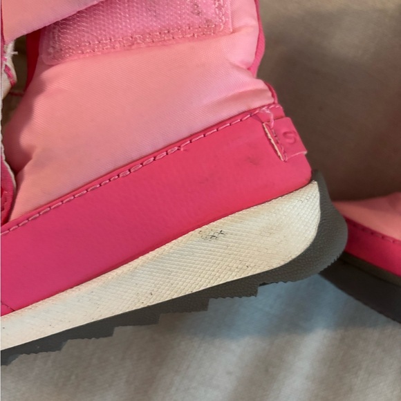 Sorel Whitney II Waterproof and Insulated Boots, Size 10 - Picture 10 of 12